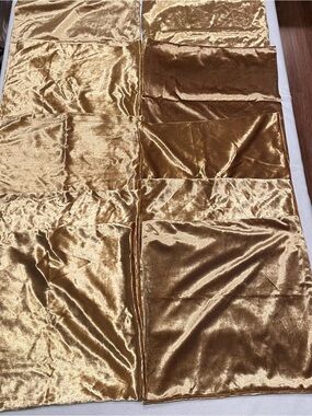 Gold Velvet Pillow Covers 18x18 Decorative Pillows Pack of 10, NWOT